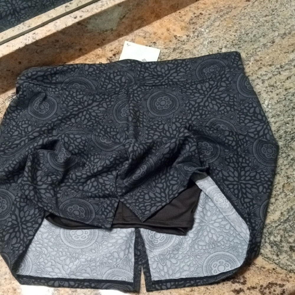 NWT Colorado Clothing Tranquility Chic Patterned Skort in Dark Sunstone Size M - Picture 9 of 14